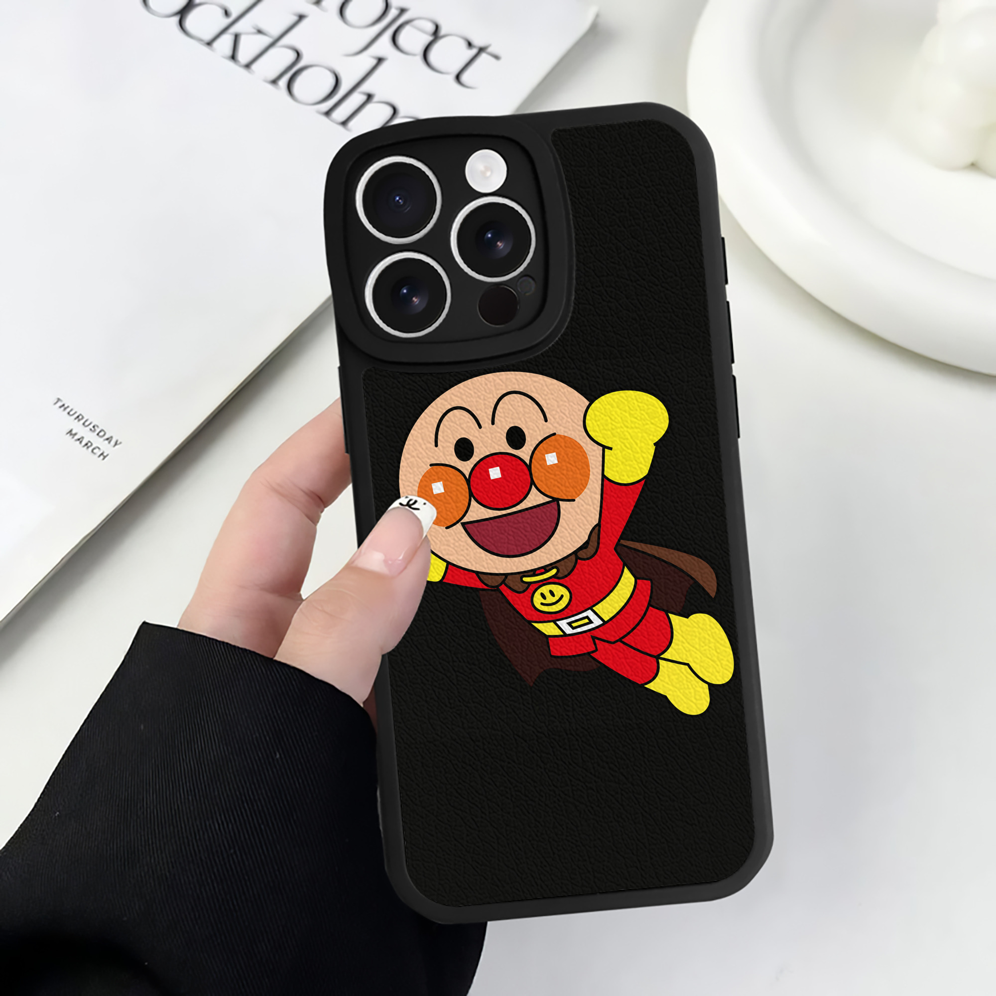（画像用） アンパンマン Anpanman 【iPhone 16シリーズ対応】シリコンスマホケース（レザー調） 材質：シリコン